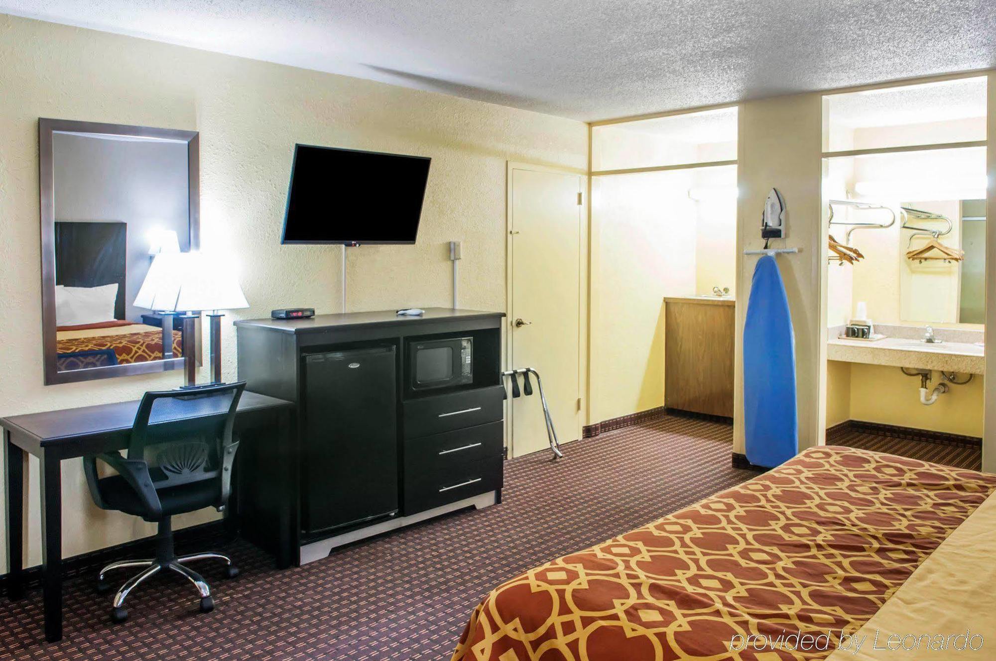 Econo Lodge Carlsbad Caverns Area Exteriér fotografie